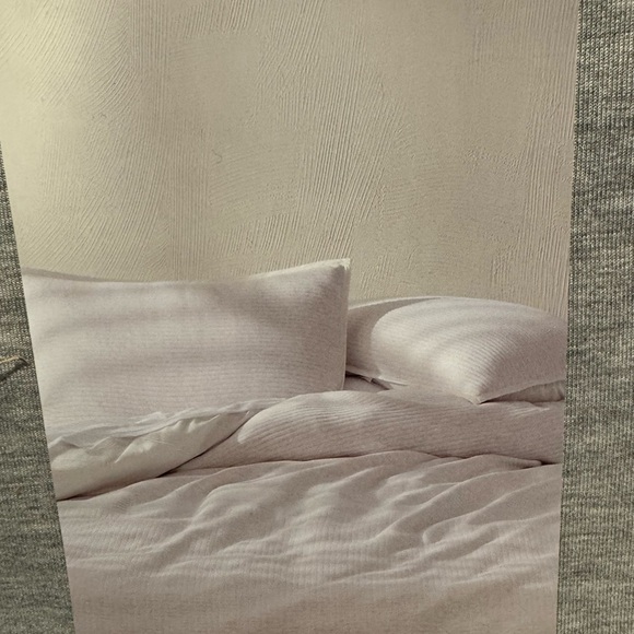Calvin Klein Modern Cotton Engineered Knit Standard Sham, Ivory - Picture 4 of 5